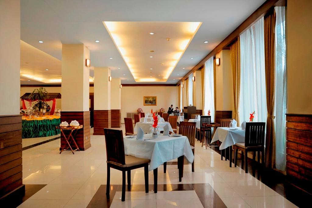 Hotel Yangon Exteriör bild