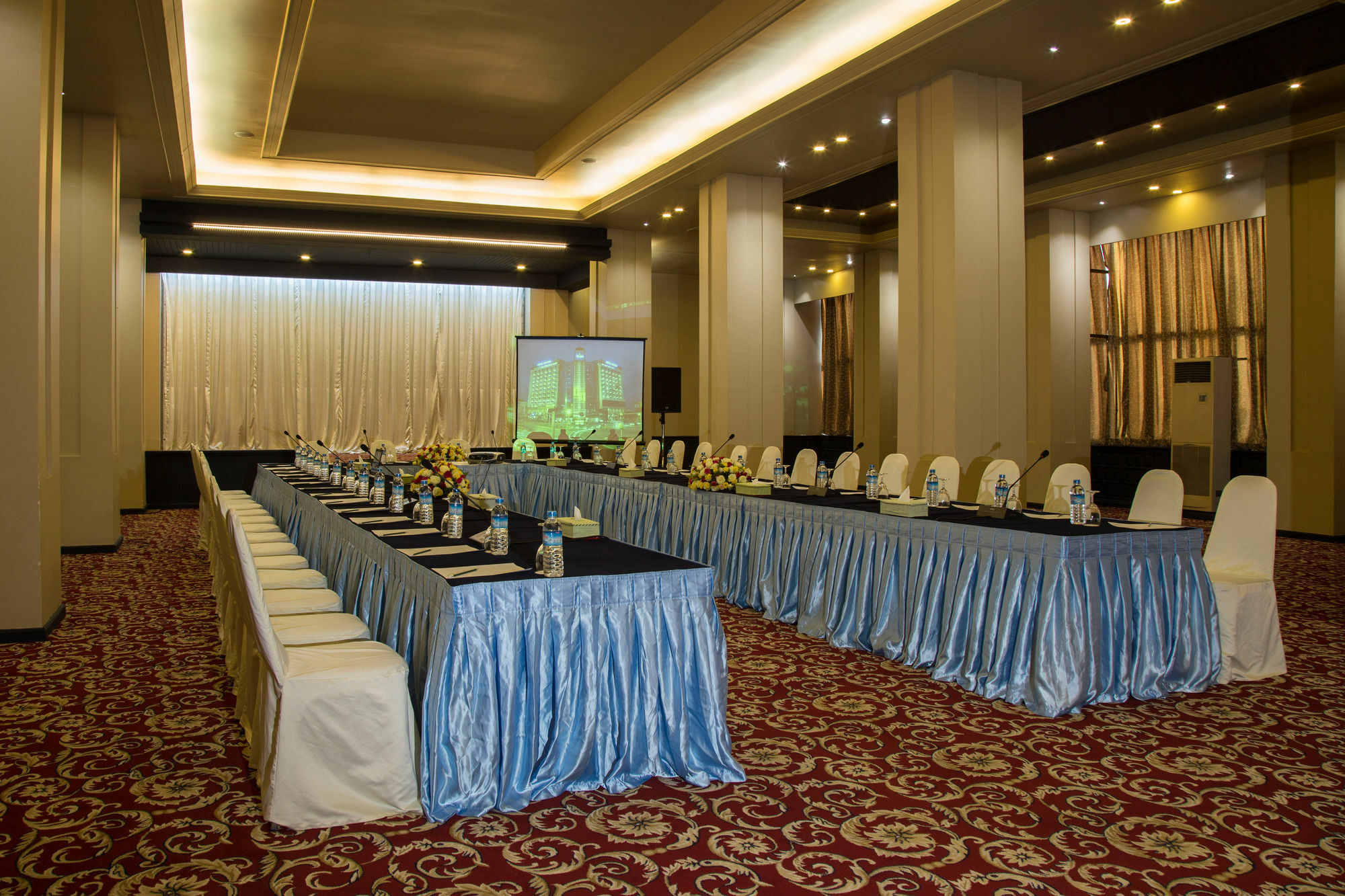 Hotel Yangon Exteriör bild