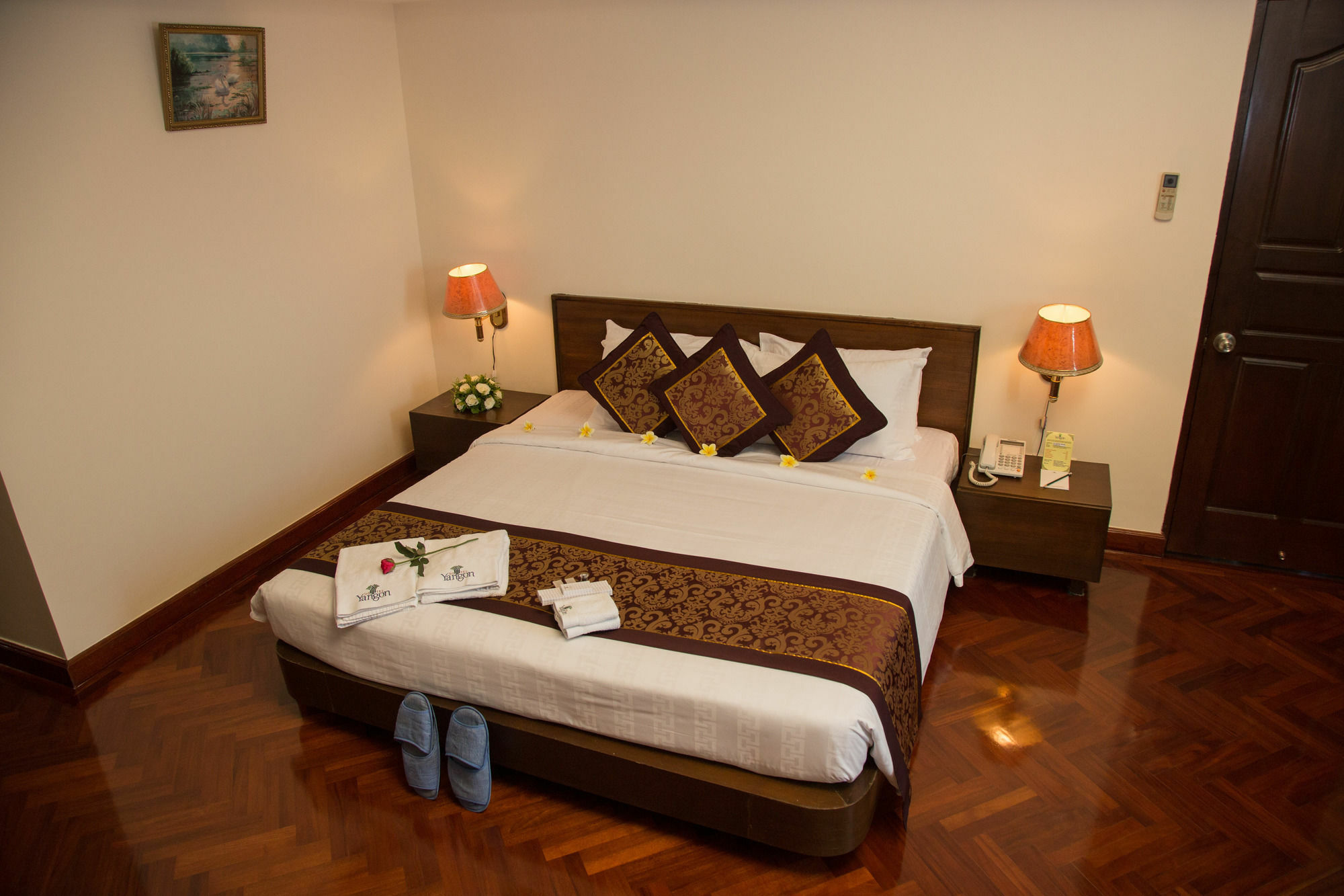 Hotel Yangon Exteriör bild